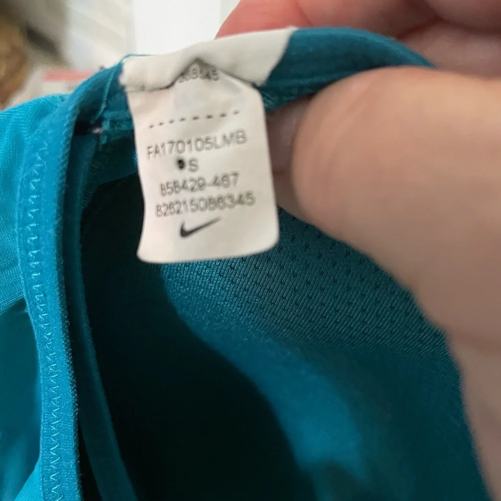 Nike dri fit zip front mesh Racerback teal padded sports bra size small